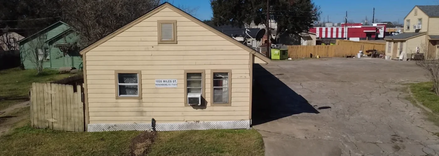 1026-Miles-St-Rosenberg-TX-Building-Photo-2-LargeHighDefinition