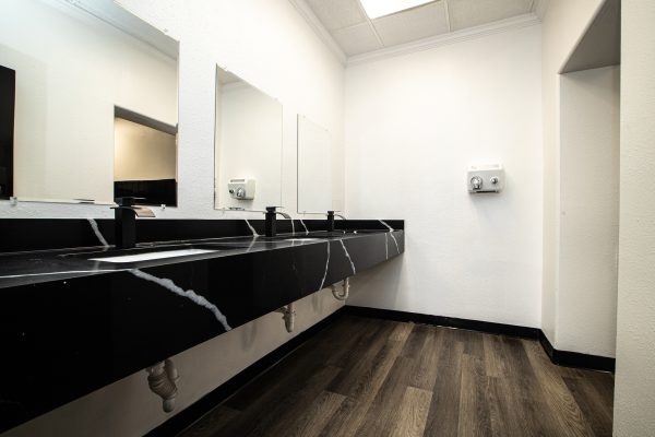 802-Crosstimbers-Houston-TX-Interior-Photo-38-LargeHighDefinition